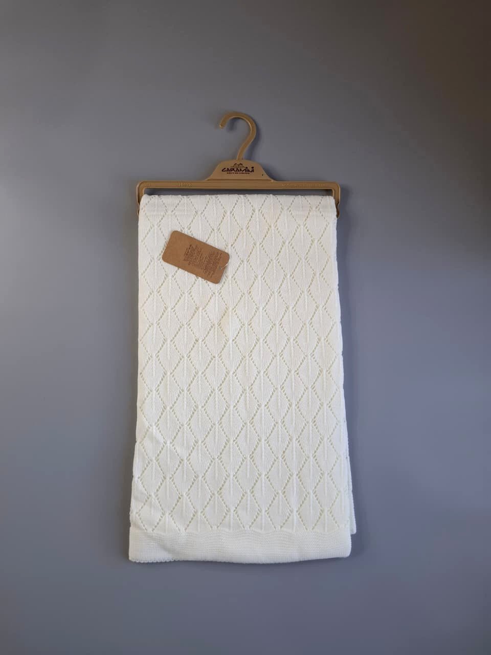 light wool blanket offwhite Customized baby set by Yara's Embroidery Lebanon - ملابس بيبي مخصصة في لبنان