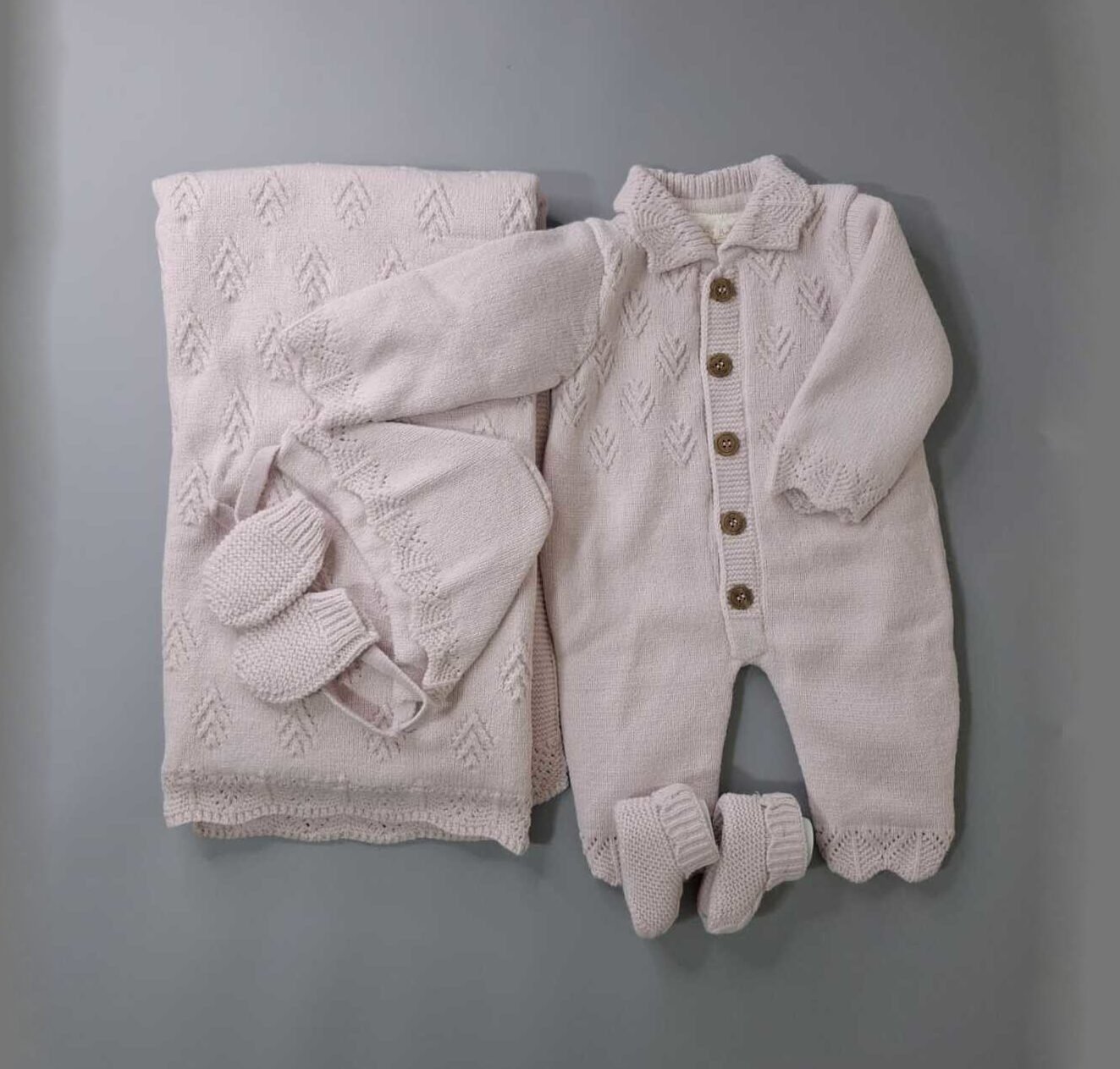 fleece lined wool baby set pink Customized baby set by Yara's Embroidery Lebanon - ملابس بيبي مخصصة في لبنان